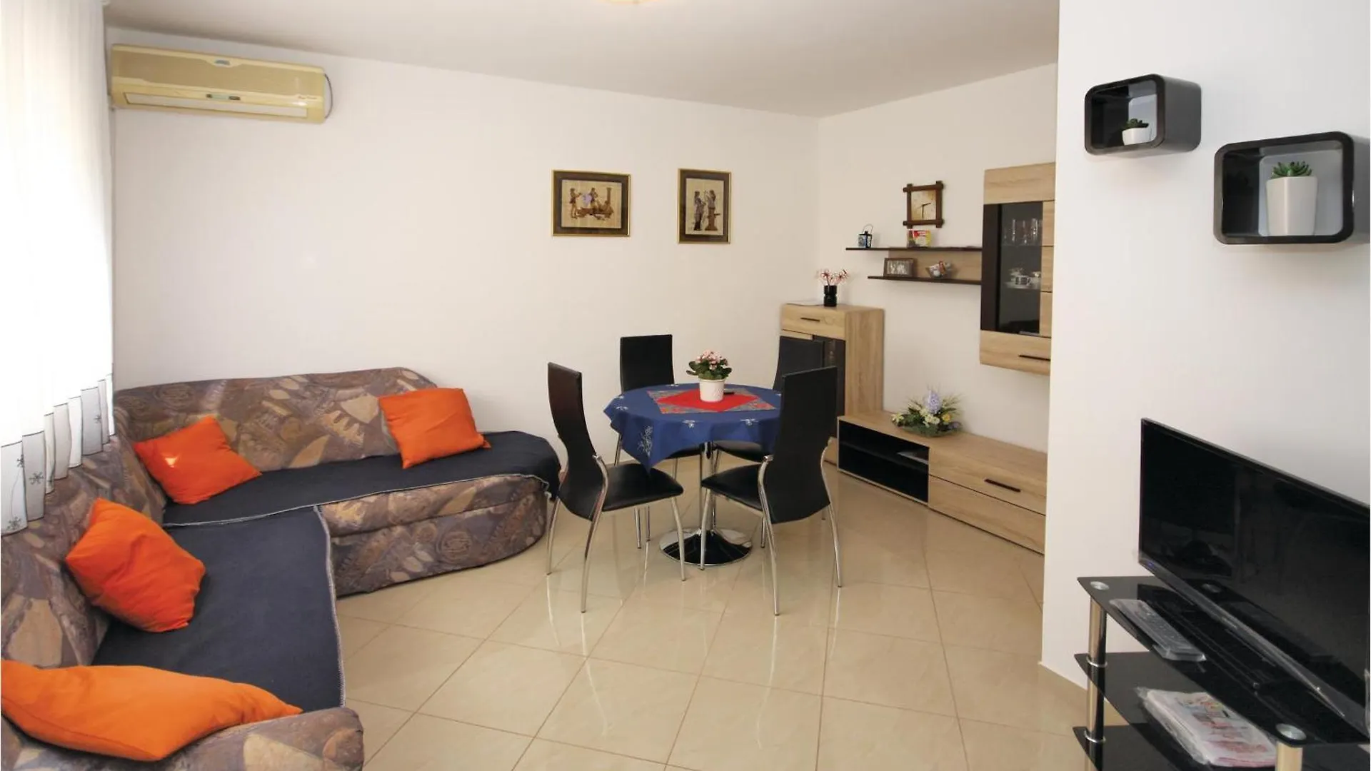Awesome Apartment In Pula With Wifi